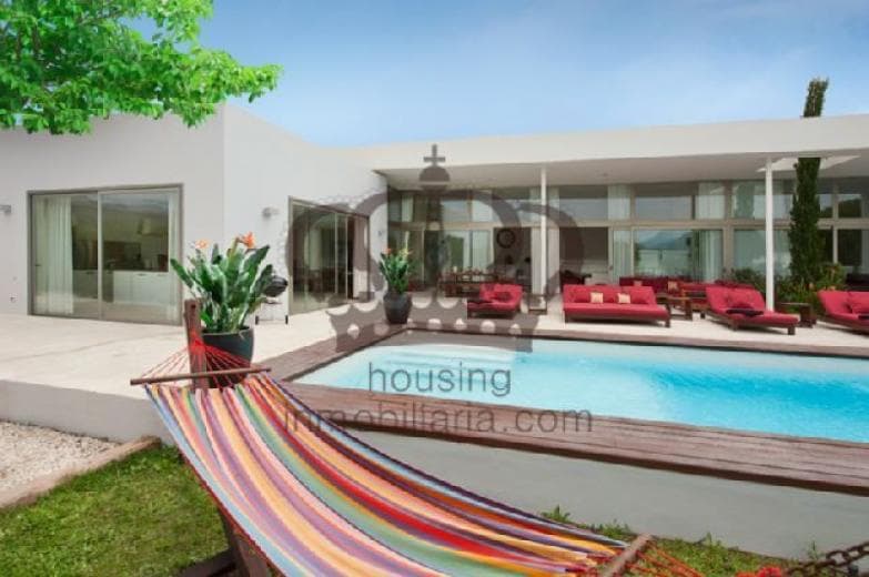 Villa de diseño en Mallorca - Imagen 1