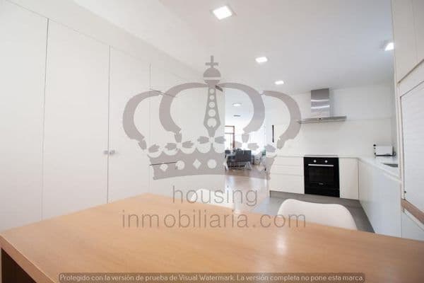 Piso de diseño con balcón - Imagen 10