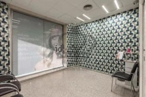 Local comercial de 160m2 - Imagen 2