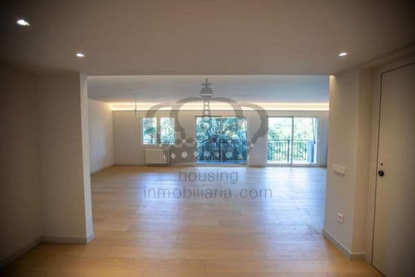 Piso reformado en Jaume Roig - Imagen 3