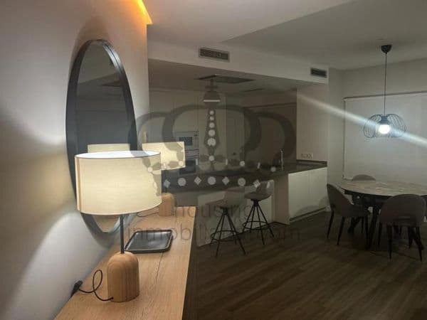 Piso amueblado junto Paseo de la Alameda - Imagen 9